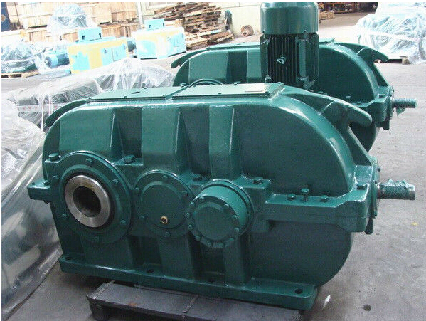  Cylindrical crane gearbox