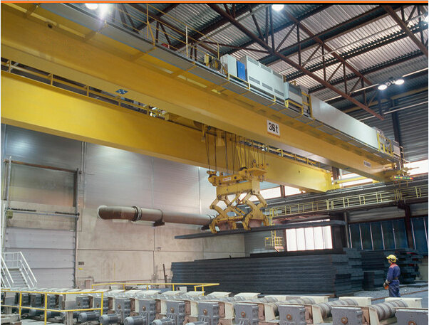 Crane in Storage industry