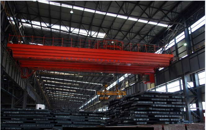 Crane in Storage industry