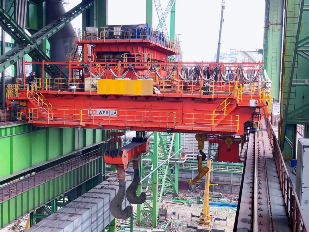 foundry crane