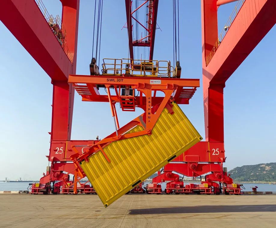 Weihua container single box tipping lifting device