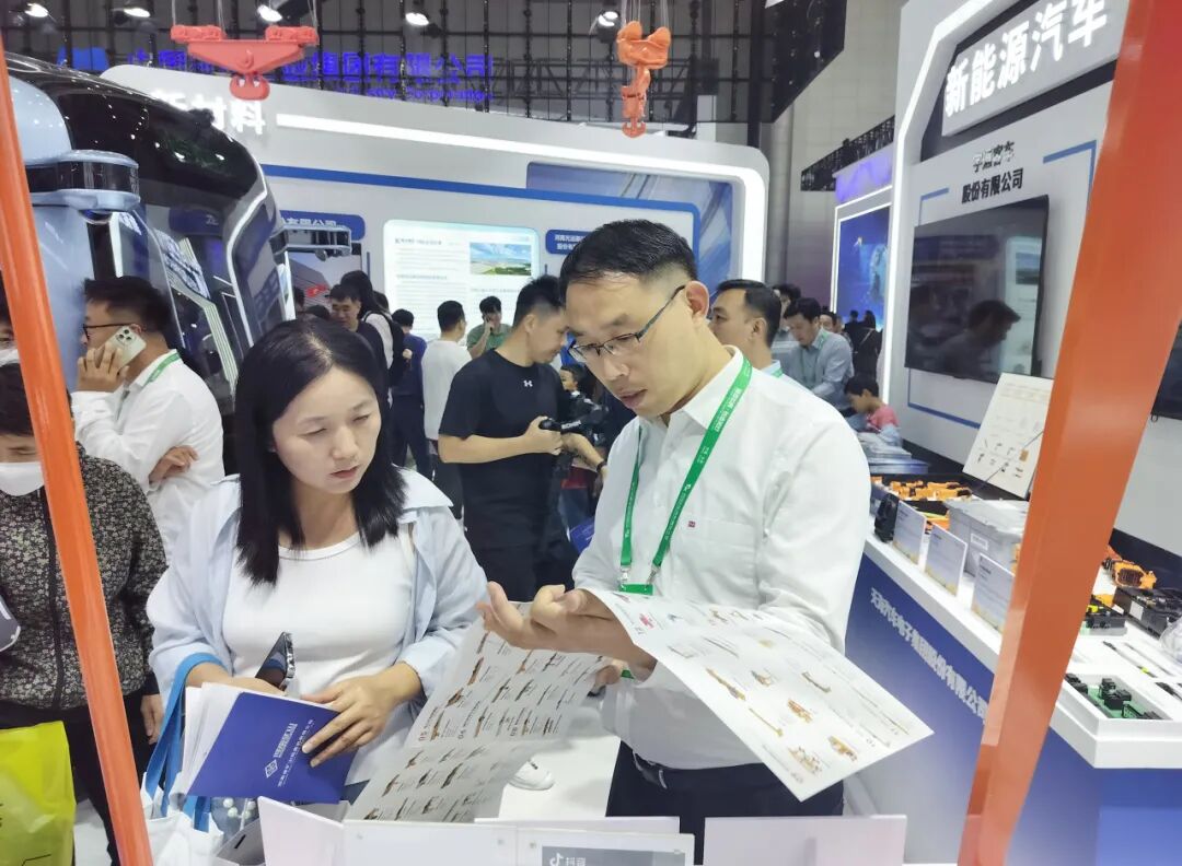 1758522453776572.jpg 1758522453776572.jpg